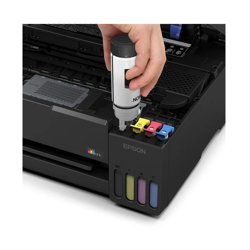Recarga de tinta Epson en el tanque de la Impresora EcoTank L3351
