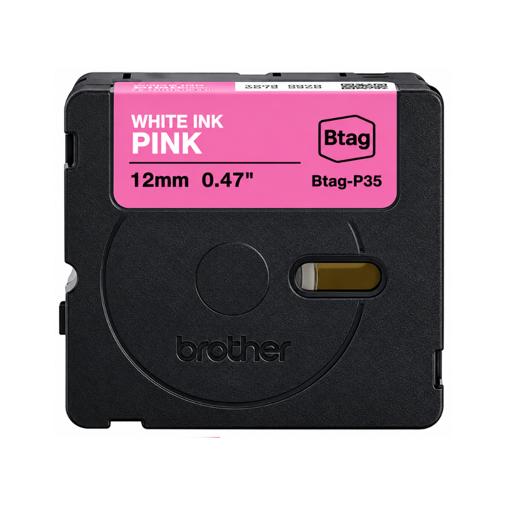 Casete Brother BTAGP35 con etiqueta de texto blanco sobre rosa